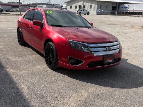 Used 2012 Ford Fusion SE image 2