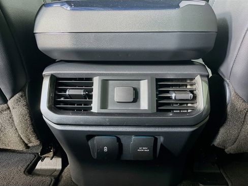 Used 2021 Ford F150 Lariat AWD/4WD image 34