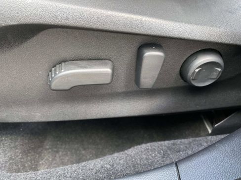 Used 2019 Subaru Forester Premium w/ All-Weather Package image 22