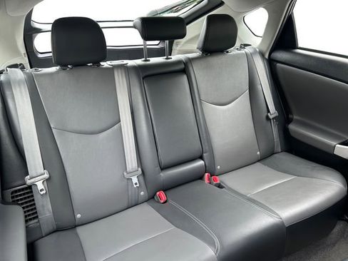 Used 2015 Toyota Prius Four FWD image 17