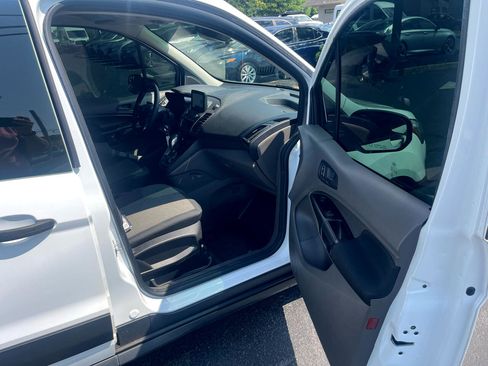 Used 2022 Ford Transit Connect XL image 32