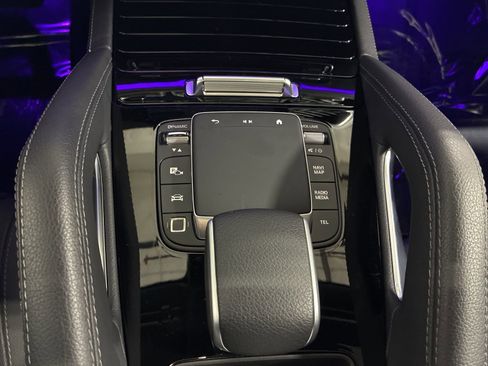 Used 2025 Mercedes-Benz GLE 450 4MATIC w/ AMG Line Exterior image 25