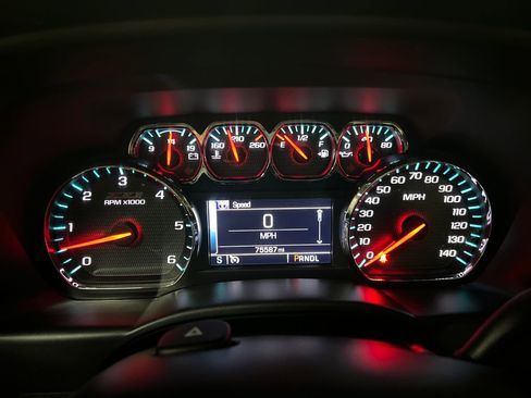 Certified 2018 Chevrolet Silverado 1500 LT w/ All Star Edition image 15