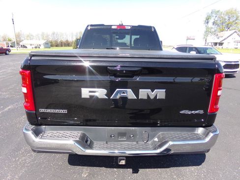 Used 2025 RAM 1500 Big Horn AWD/4WD image 4