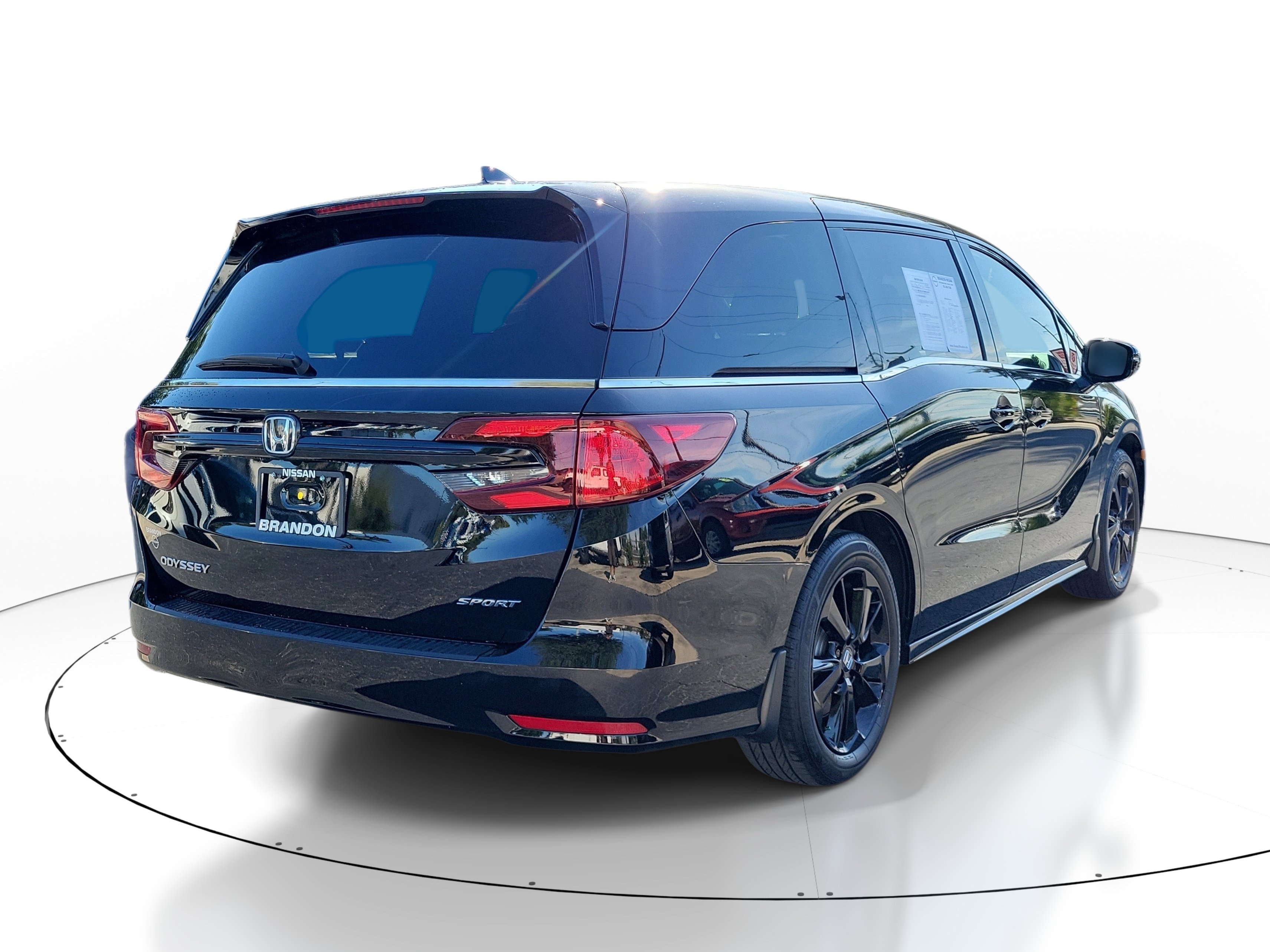 Used 2024 Honda Odyssey Sport image 7