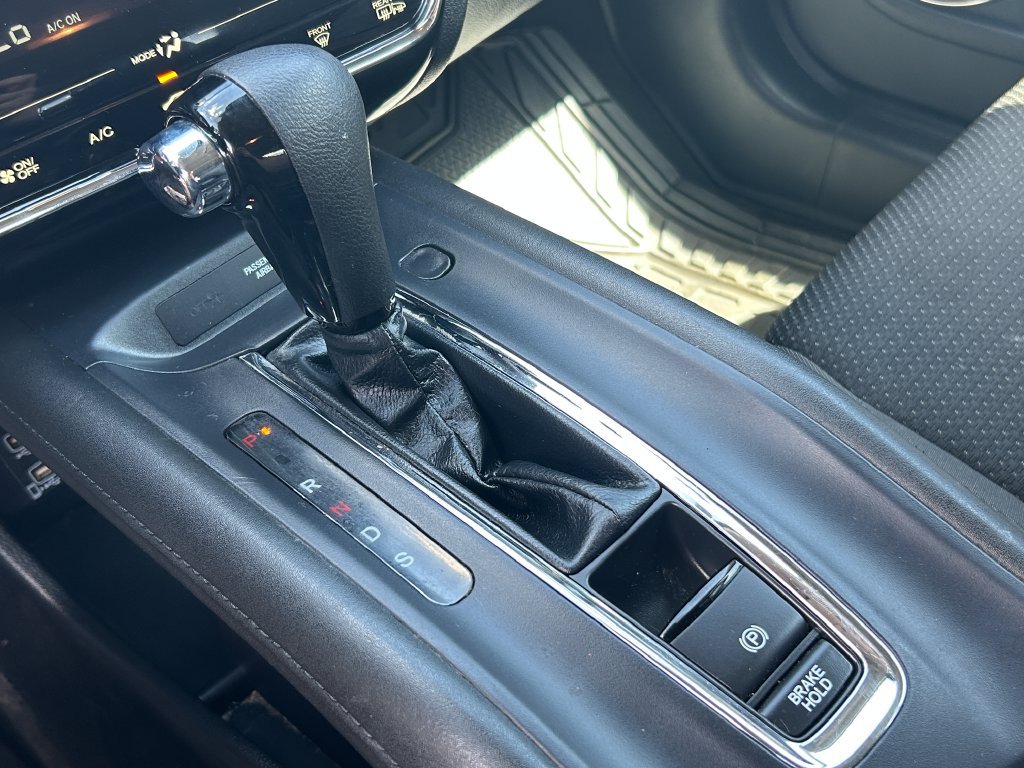 Used 2021 Honda HR-V EX image 16