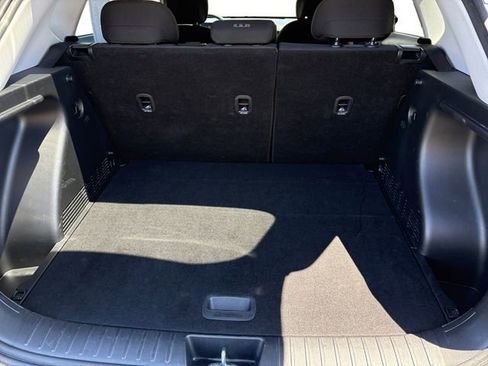 Used 2025 Hyundai Kona SEL FWD image 19