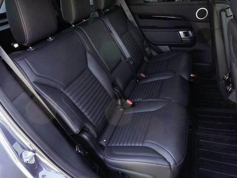 New 2026 Land Rover Discovery S AWD/4WD image 27