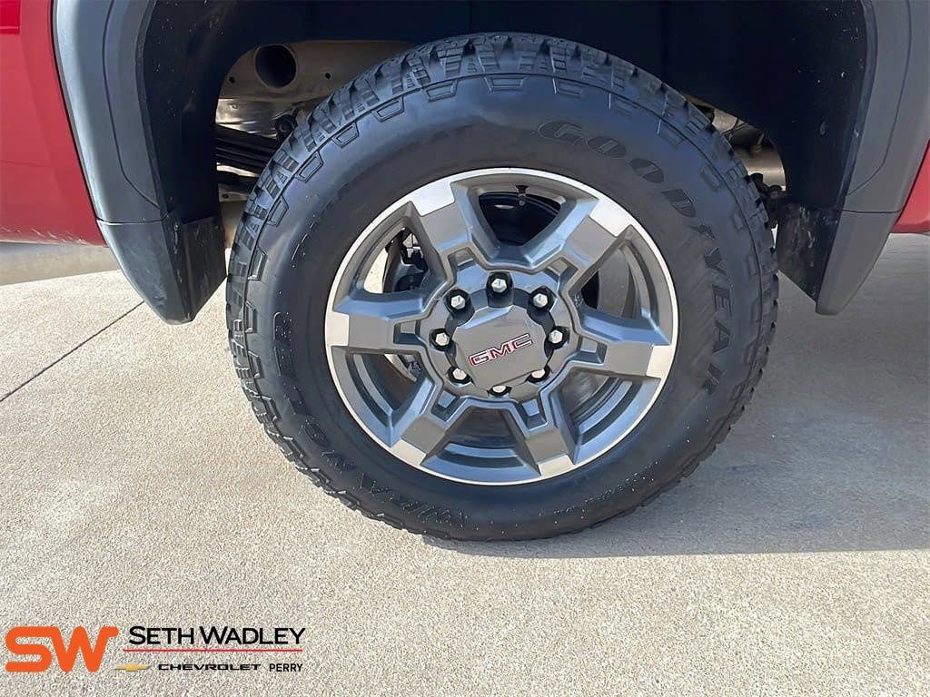 New 2025 GMC Sierra 2500 SLT w/ SLT Premium Package AWD/4WD image 11