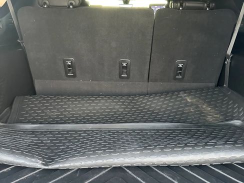 Used 2021 Chevrolet Suburban High Country w/ Premium Package image 27