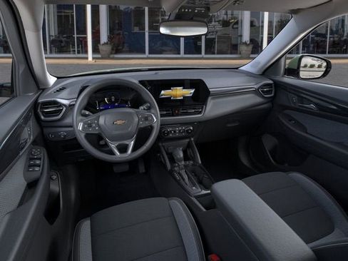 New 2026 Chevrolet TrailBlazer LT w/ Convenience Package FWD image 30