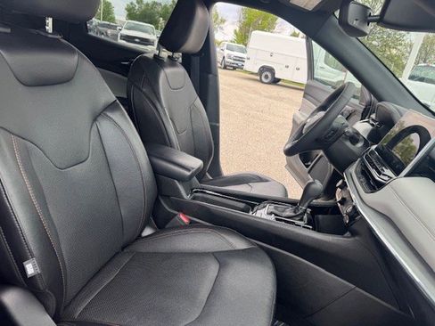 Used 2023 Jeep Compass Limited AWD/4WD image 35