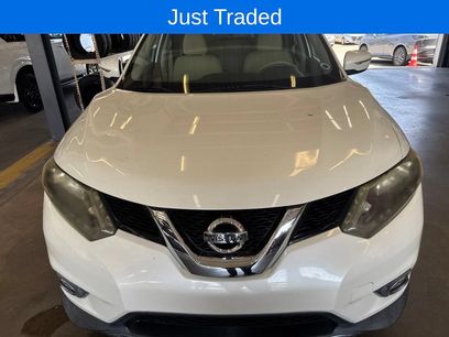 Used 2015 Nissan Rogue SV w/ SV Moonroof Package