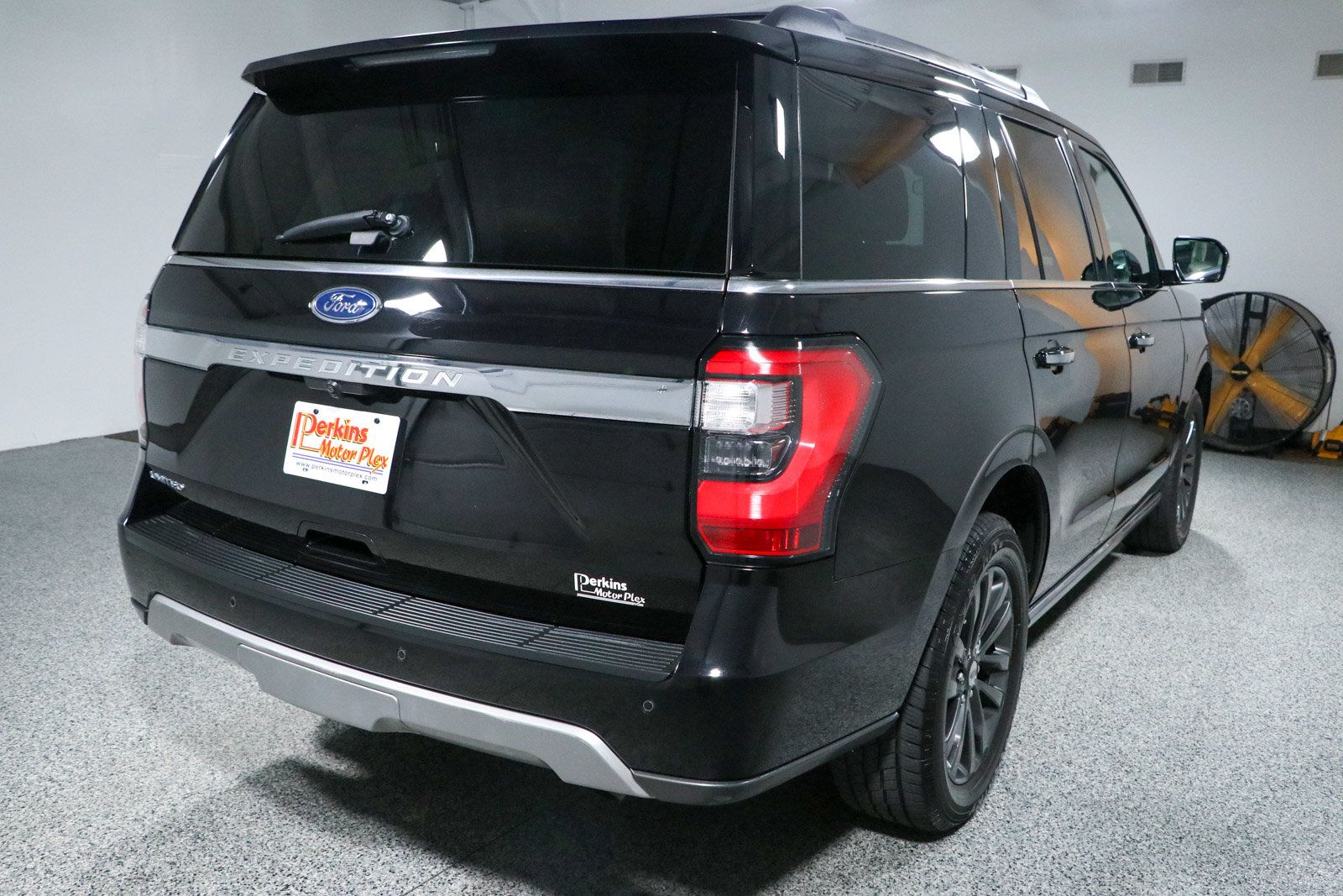 Used 2021 Ford Expedition Limited AWD/4WD image 7