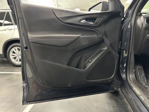 Used 2022 Chevrolet Equinox RS image 13