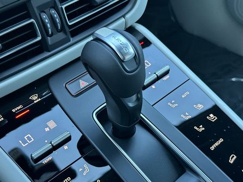 New 2026 Porsche Macan AWD/4WD image 24