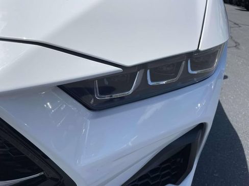 Used 2025 Ford Mustang Premium RWD image 33