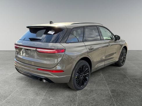 New 2026 Lincoln Corsair Reserve image 5