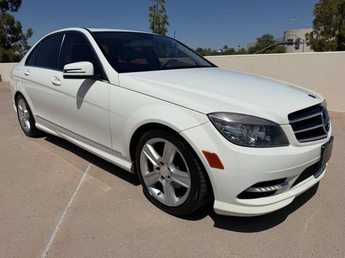 Used 2011 Mercedes-Benz C 300 Sedan image 22