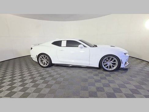 Used 2020 Chevrolet Camaro SS RWD image 35