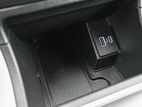 Certified 2024 Ford Edge SEL w/ Convenience Package image 33