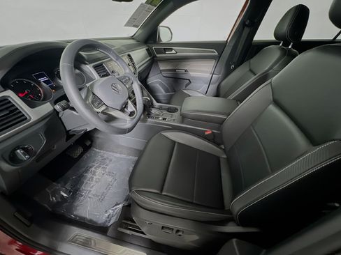 Used 2021 Volkswagen Atlas Cross Sport SE FWD image 15