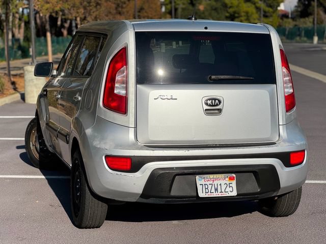Used 2013 Kia Soul FWD image 11
