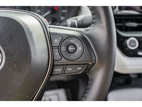 Used 2024 Toyota Corolla SE image 13