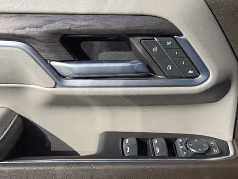 Certified 2024 Chevrolet Silverado 2500 LTZ w/ LTZ Convenience Package image 21