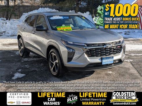 Certified 2025 Chevrolet Trax RS w/ Sunroof Package image 1