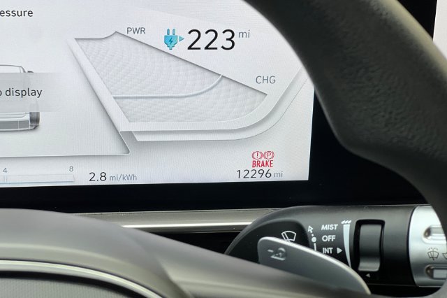 Certified 2025 Hyundai Ioniq 6 SE RWD image 32