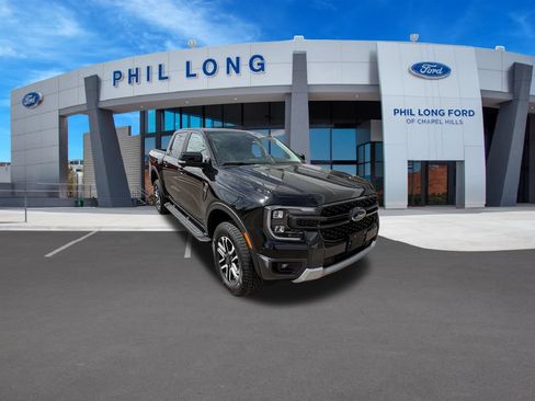 Used 2025 Ford Ranger Lariat w/ FX4 Off-Road Package AWD/4WD image 9