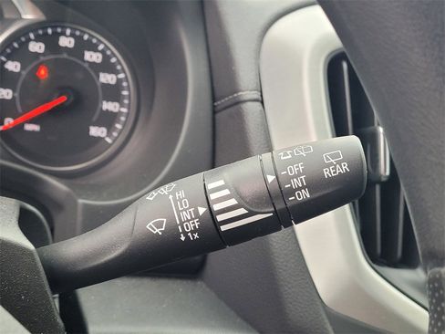 Used 2023 GMC Terrain SLE w/ Driver Convenience Package image 17