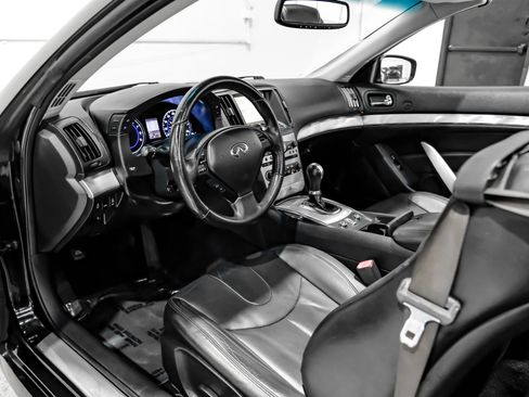 Used 2011 INFINITI G37 Convertible w/ Premium Pkg RWD image 15