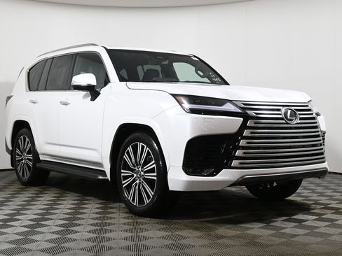 New 2026 Lexus LX 600 4WD w/ Accessory Package (2T) image 9