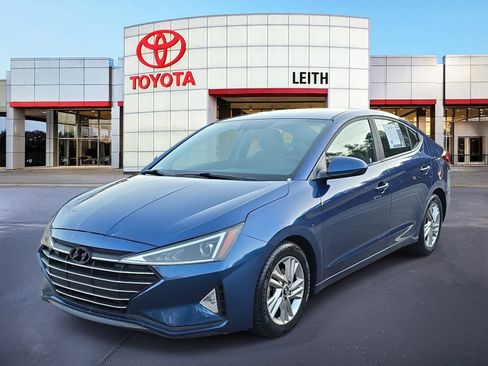 Used 2019 Hyundai Elantra SEL image 1