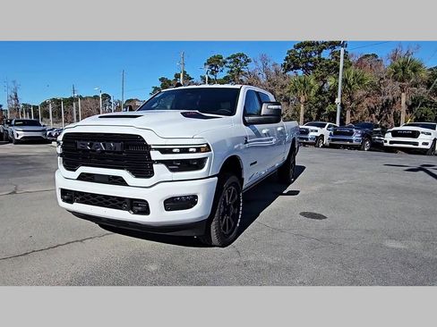 New 2026 RAM 2500 Laramie AWD/4WD image 37