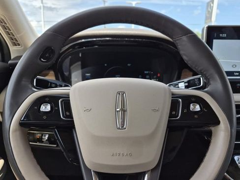 Used 2023 Lincoln Corsair Reserve AWD/4WD image 23