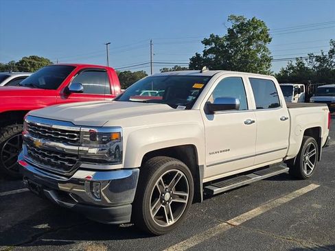 Used 2017 Chevrolet Silverado 1500 LTZ AWD/4WD image 11