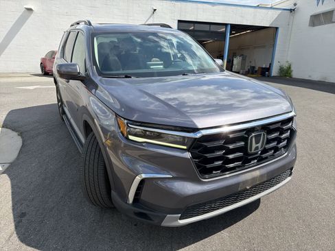 Certified 2023 Honda Pilot Elite image 13