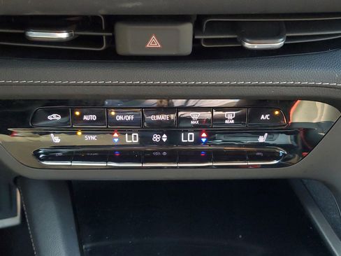 Used 2023 Buick Envision Essence w/ Sport Touring Package image 28