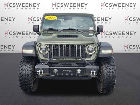 Used 2024 Jeep Gladiator Mojave w/ Steel Bumper Group AWD/4WD image 8