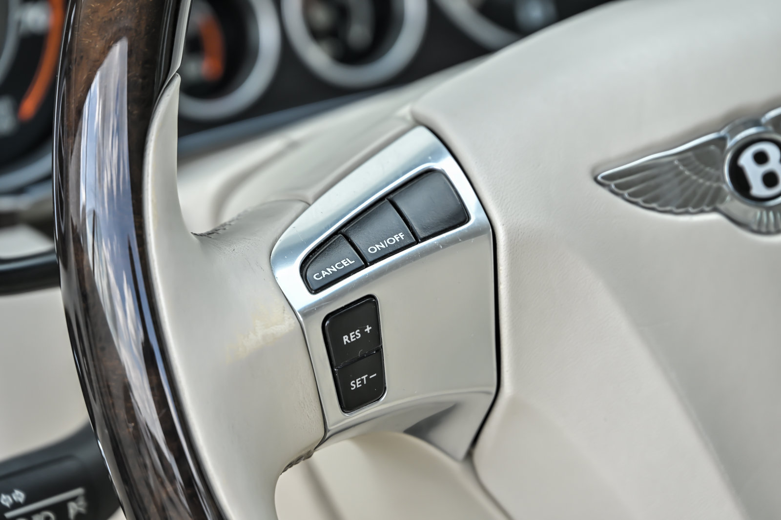 Used 2014 Bentley Continental GT AWD/4WD image 30