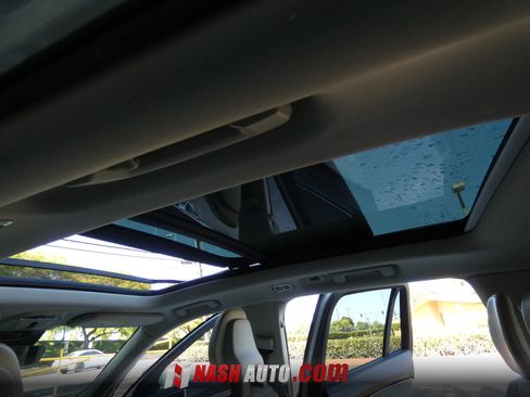Used 2016 Volvo XC90 T6 Momentum w/ Momentum Plus Package AWD/4WD image 47