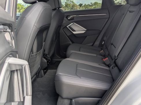 Used 2024 Audi Q3 2.0T Premium Plus w/ Premium Plus Package image 16