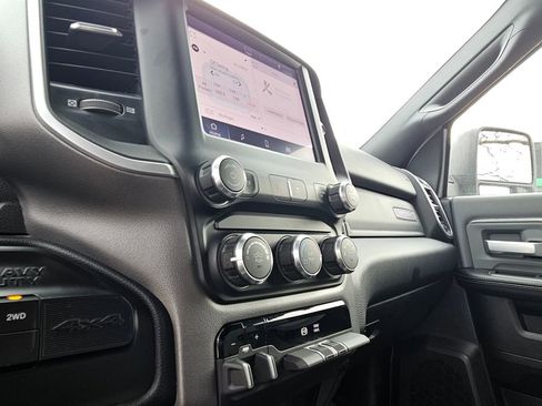 Used 2023 RAM 2500 Big Horn w/ Level 1 Equipment Group image 17