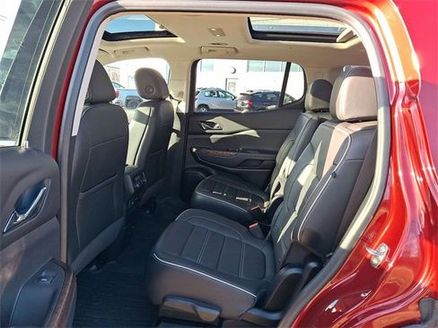 Used 2021 GMC Acadia Denali w/ Denali Ultimate Package image 24