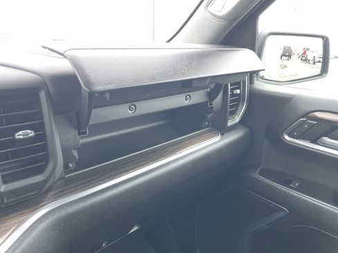 Certified 2024 Chevrolet Silverado 1500 RST image 37