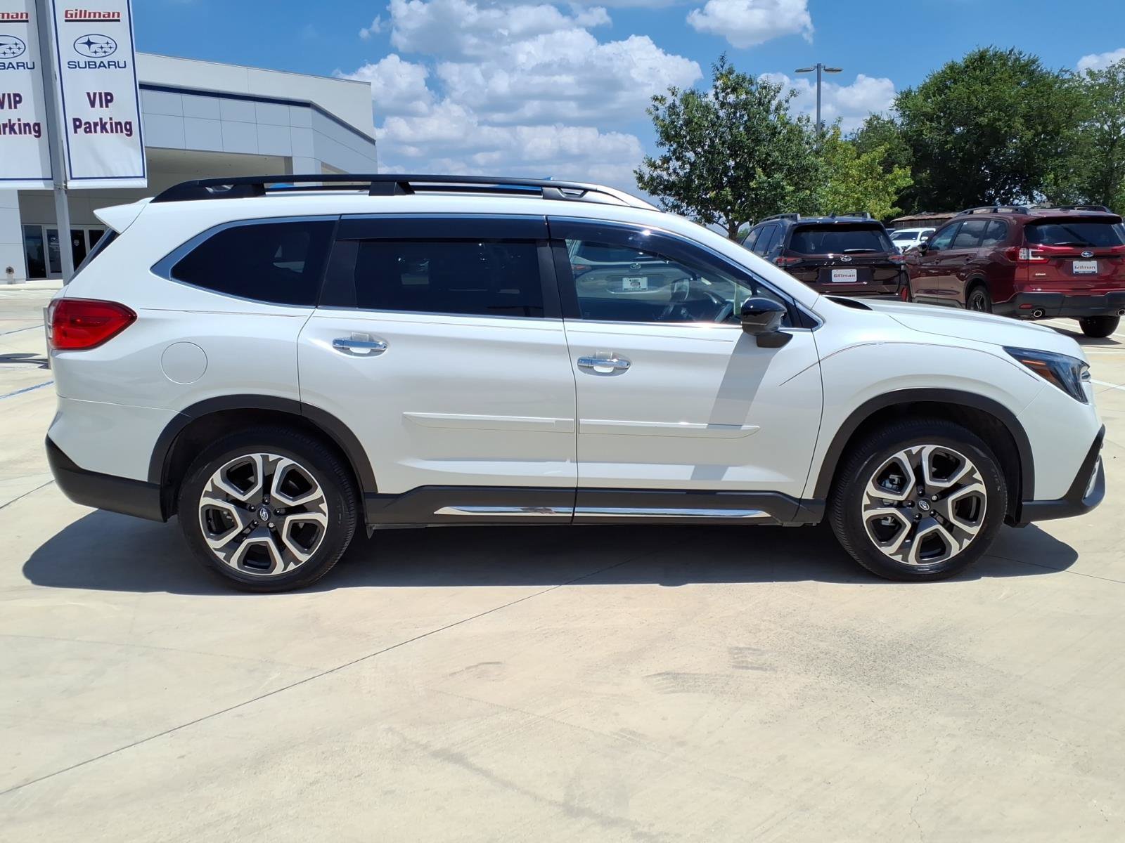 Used 2025 Subaru Ascent Touring AWD/4WD image 10