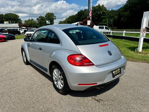 Used 2014 Volkswagen Beetle 1.8T FWD image 7
